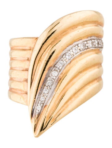 18K Carved Diamond Band