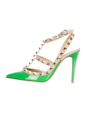 Valentino Rockstud Pumps
